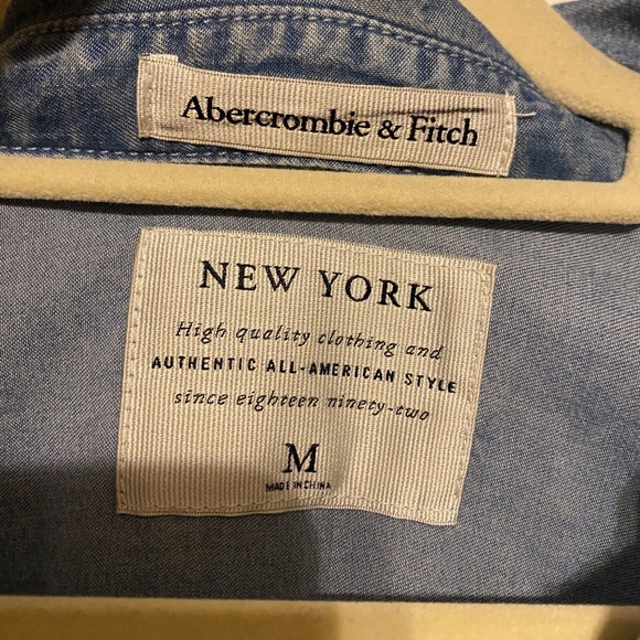 Abercombie & Fitch Denim Long Sleeve Shirt Womens Medium - Picture 4 of 16